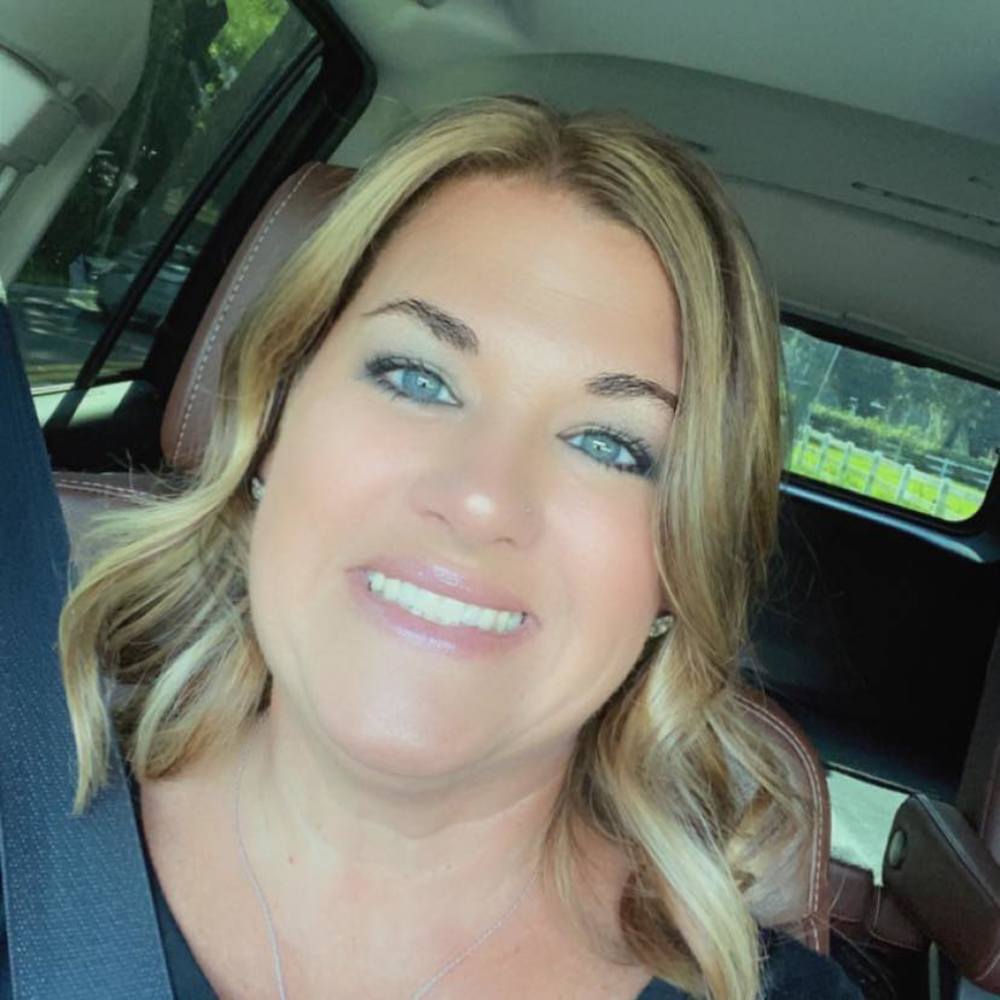 Meet your Posher, Leslie